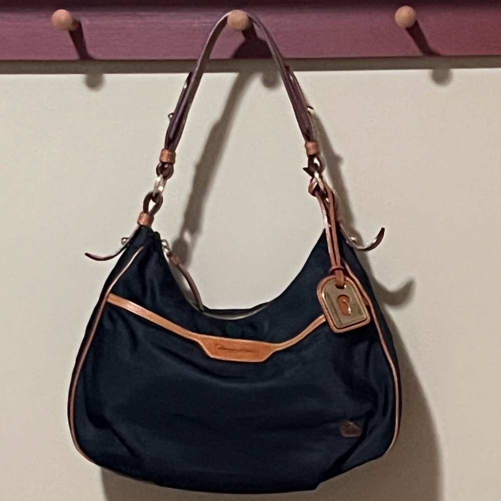 Dooney & Bourke Shoulder bag